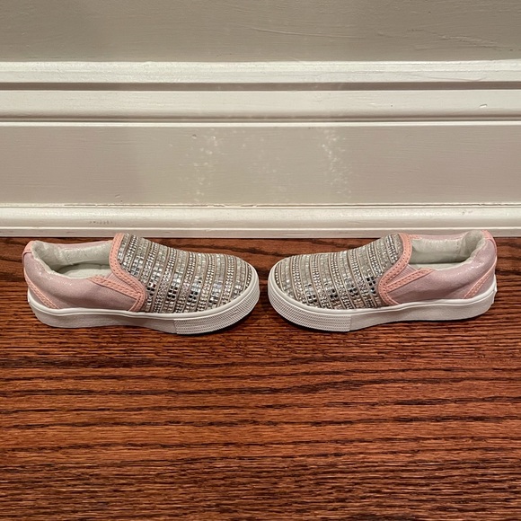 Stuart Weitzman toddler girl slip on sneakers - Picture 5 of 7